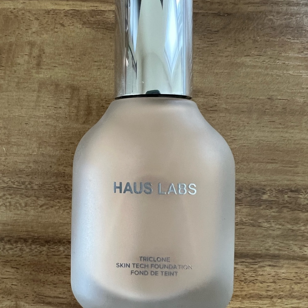 Haus Labs Triclone Skin Tech Foundation